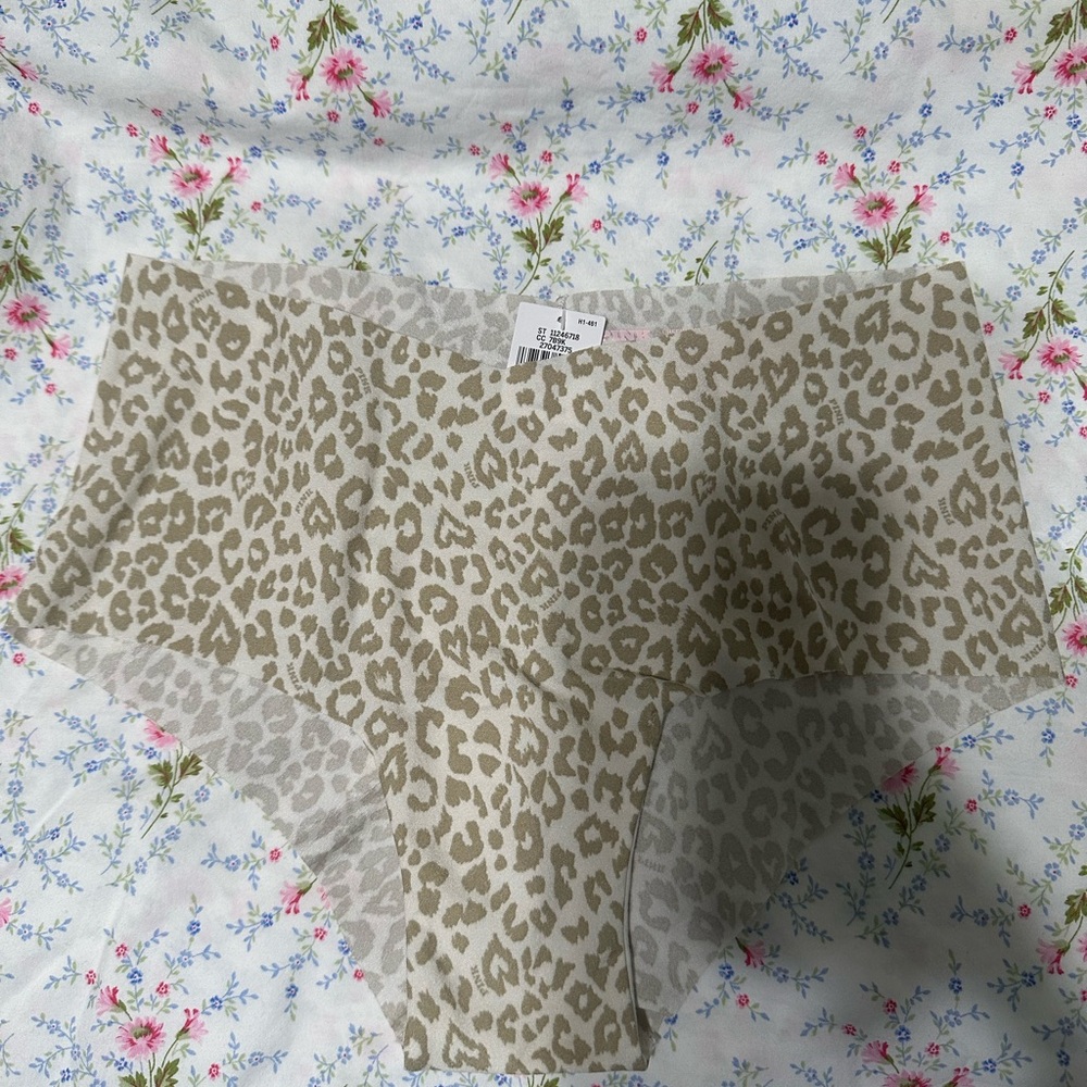PINK Victoria's Secret Leopard Print